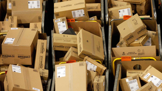Esta pareja no para de recibir misteriosos paquetes de Amazon que no pidieron, y no pueden detenerlo<em></em>